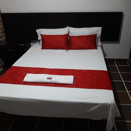 Hotel Valle De Beraca Cúcuta エクステリア 写真