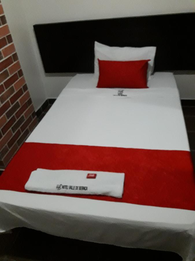 Hotel Valle De Beraca Cúcuta エクステリア 写真